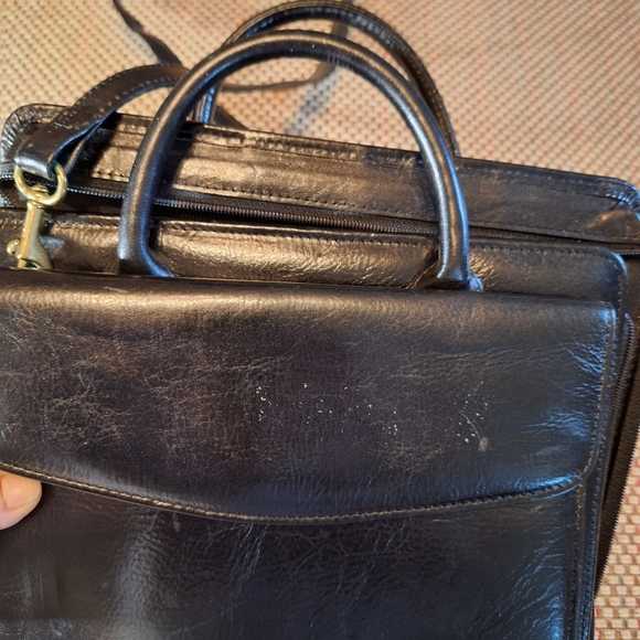 Franklin Covey Black Leather Vintage Messenger Crossbody Bag - Picture 9 of 16